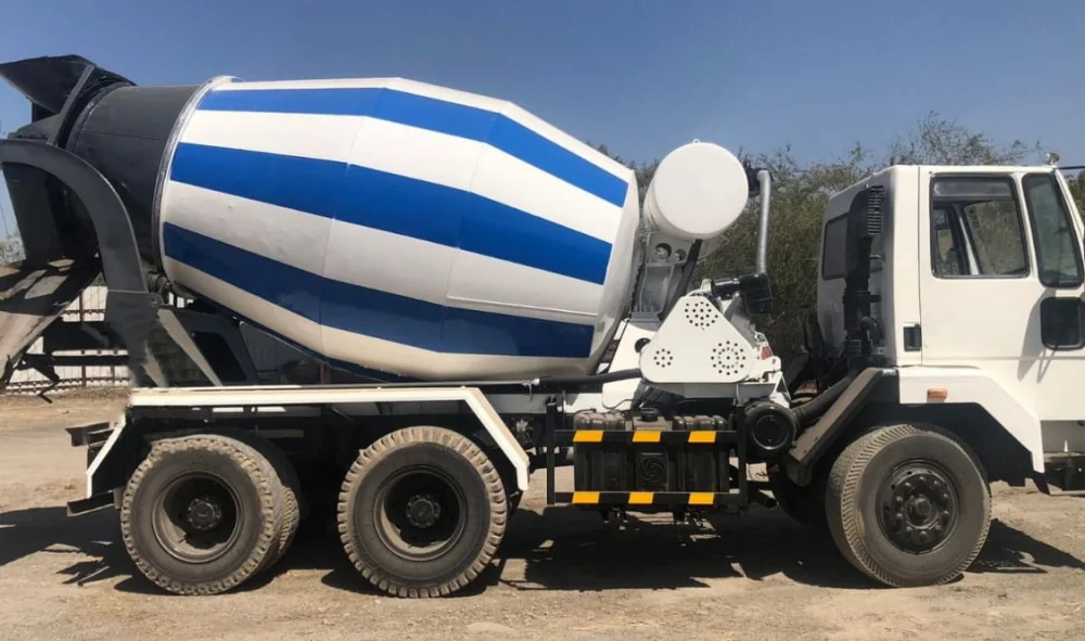 Ashok Leyland 2518 Transit Mixer